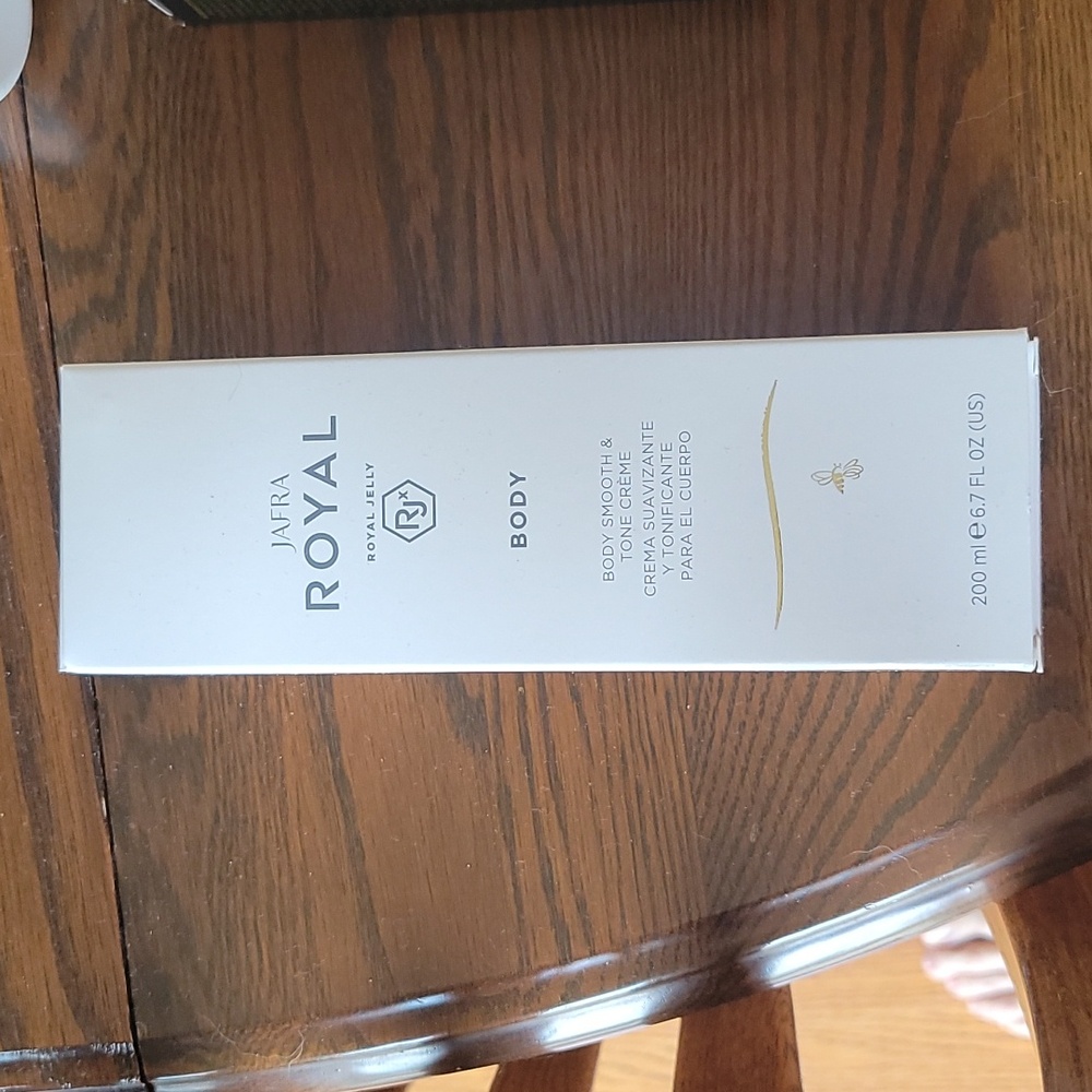 Jafra Royal body creme